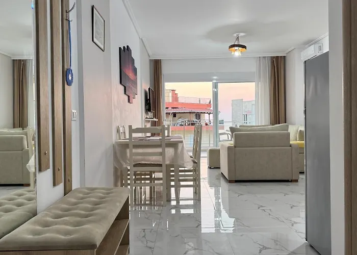 Orges - Top-lage In Mit Balkon Und Meerblick