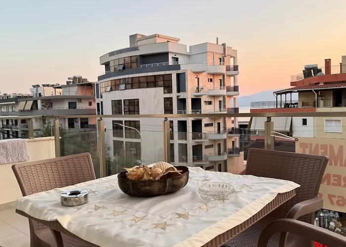 Orges - Top-lage In Mit Balkon Und Meerblick