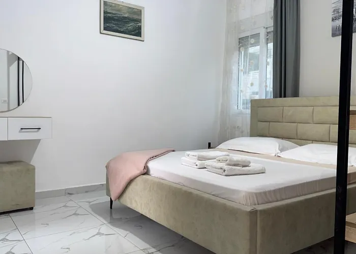 Orges - Top-lage In Mit Balkon Und Meerblick *